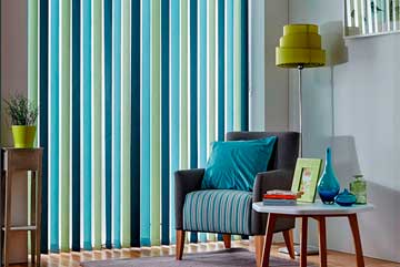 Cortinas de Lamas Verticales Retro, hechas a tu medida  Vertical blinds  makeover, Family room curtains, Curtains with blinds
